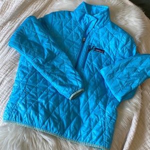 P a t a g o n i a • Primaloft pull-over half zip jacket